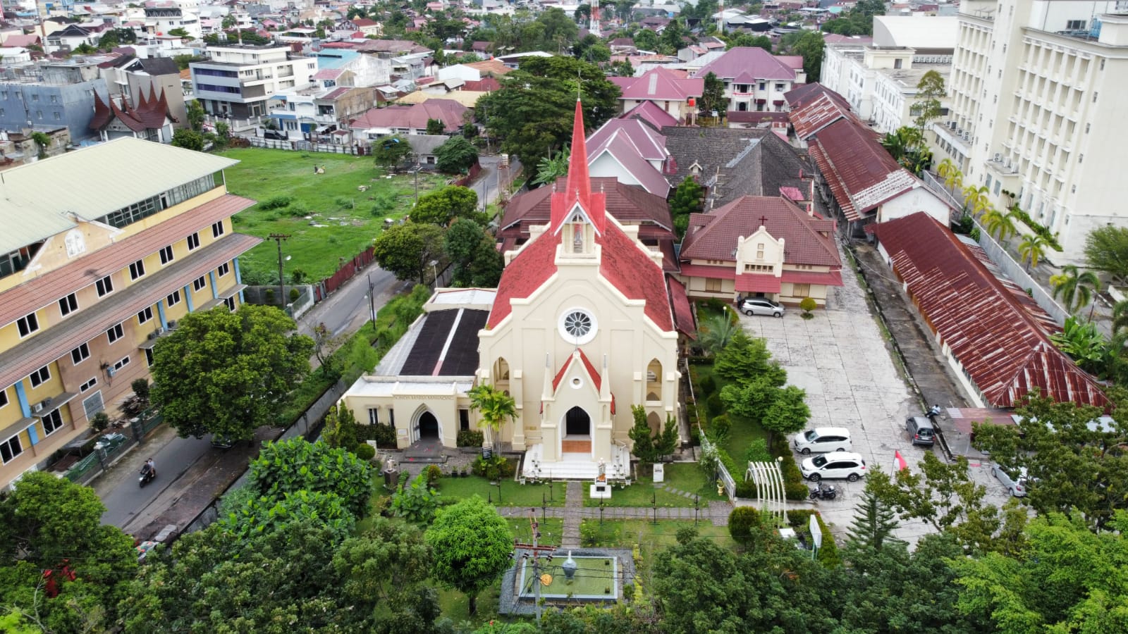 St. Leo Community